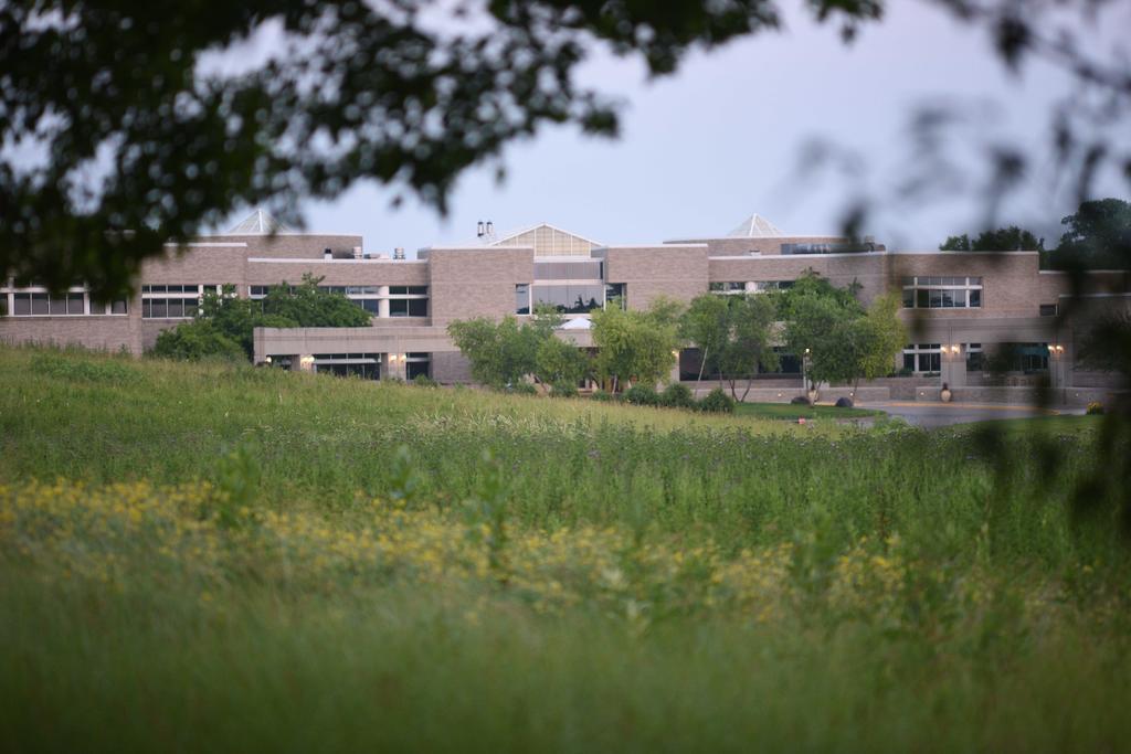 Oak Ridge Hotel Chaska Exterior foto