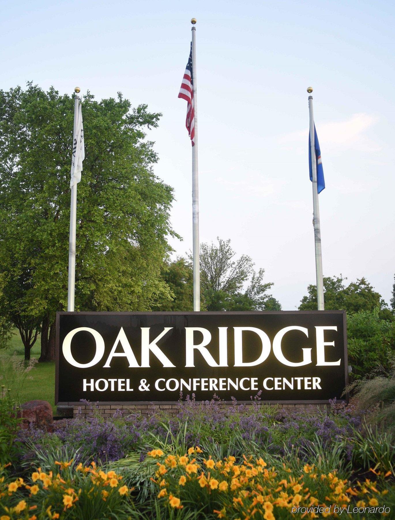 Oak Ridge Hotel Chaska Exterior foto