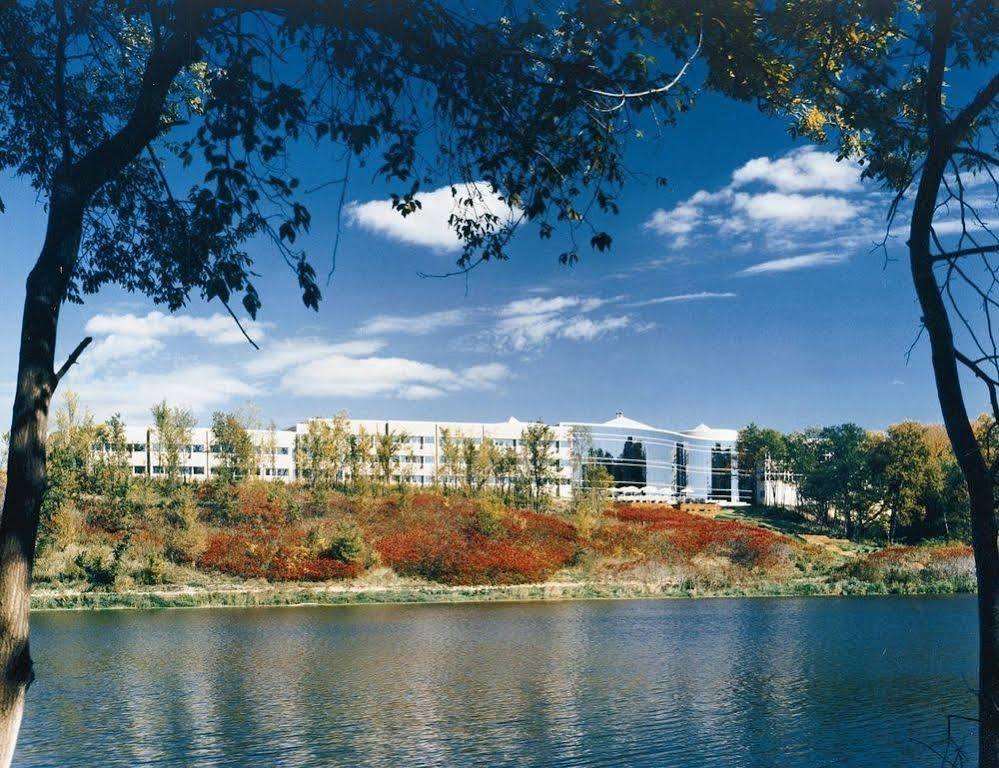 Oak Ridge Hotel Chaska Exterior foto